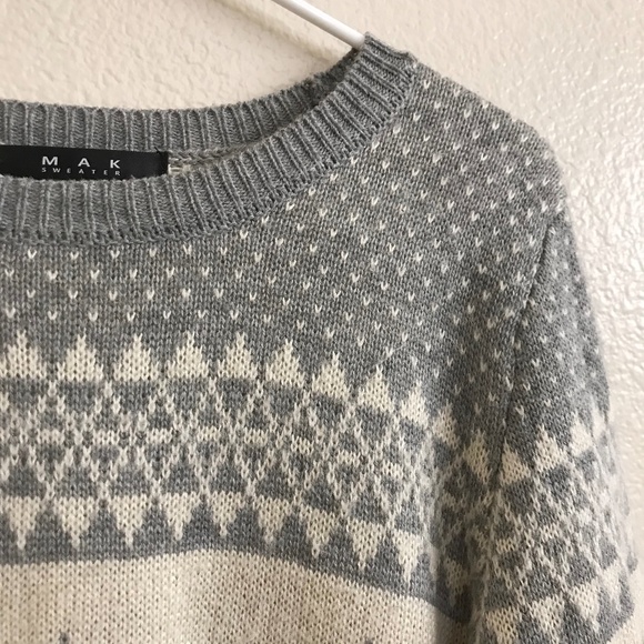 Heather Gray & Cream Holiday Reindeer Fairisle Crewneck Sweater - Picture 5 of 12